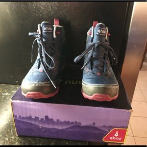 ahnu hiking boot